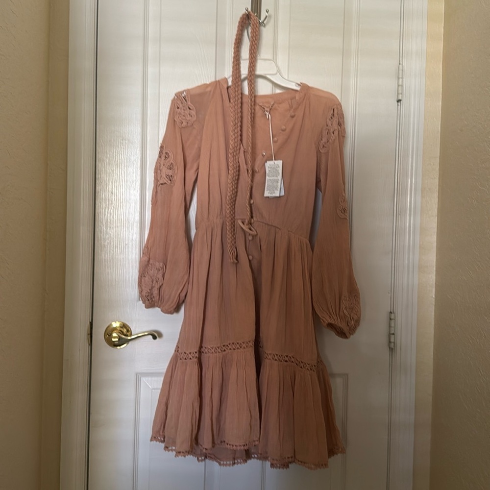 New dress long shoulders and short skirt size XS